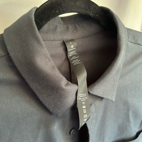 Lulu Lemon Button Down - Picture 2 of 5